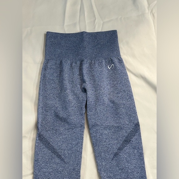 TLF React Seamless Leggings in Blue - L - Picture 3 of 7